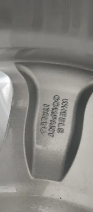 2 Llantas BMW 17 cóncavas