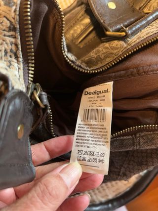 Bolso Desigual Negro y gris. Perfecto
