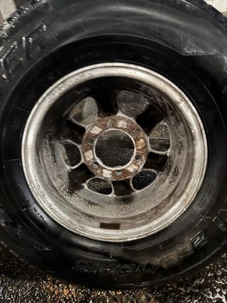 Llantas Mitsubishi Montero