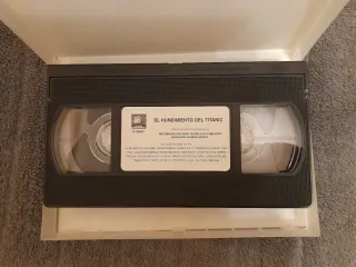 Película VHS El Hundimiento del Titanic.