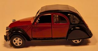 Maqueta camión y coche 2CV