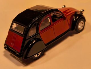 Maqueta camión y coche 2CV