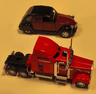 Maqueta camión y coche 2CV