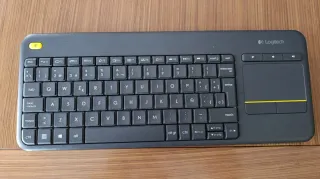 Teclado Logitech K400 Plus