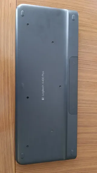 Teclado Logitech K400 Plus
