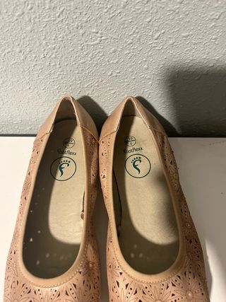 Bailarinas rositas con diseño floral