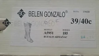 Botas de piel marrones altas