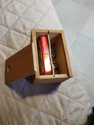 Carte Napoletane e 6 Dadi in Scatola di Legno