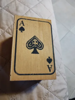 Carte Napoletane e 6 Dadi in Scatola di Legno