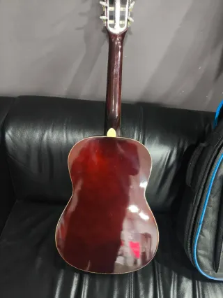 Guitarra junior Clásica Usada con Funda