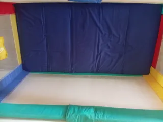 Parque infantil de tela