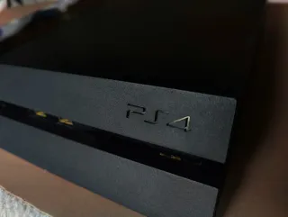 PS4 FAT CUH-1004A + 2 Mandos + Juegos