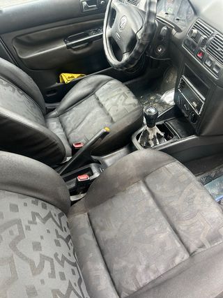 Volkswagen Golf 2001