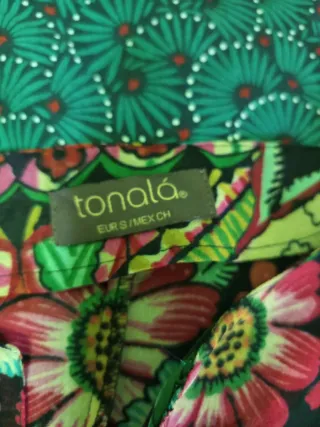 Camisa viscosa semitransparente estampada