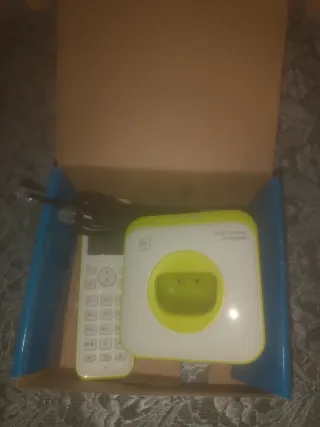 Teléfono Inalámbrico Blanco y Verde