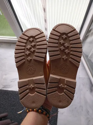 Botas niño talla 27