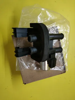 GRIFO VALVULA CALEFACCION FORD 1014585