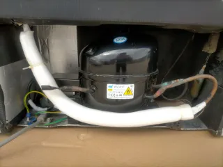 Nevera pequeña LOGIK Alto61/profund.50/ancho44