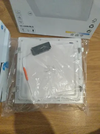 4 Paneles LED FOR LIGHT TC-0198-BLA