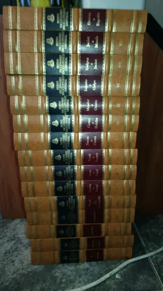 Enciclopedia antigua y está nueva