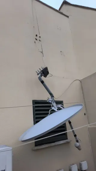 Antena parabólica