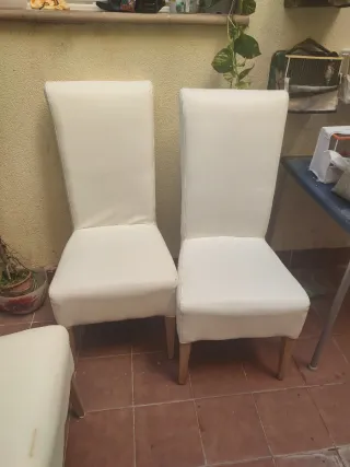 Juego de 4 sillas blancas modernas