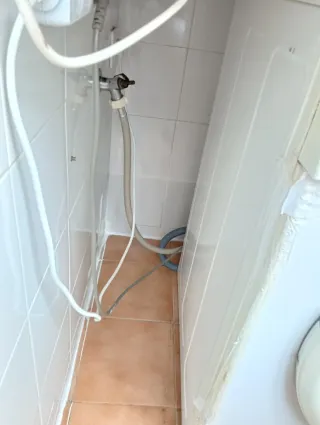 Lavadora Carga Frontal Blanca se vendé para piezas