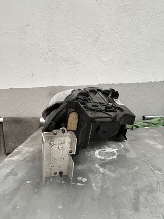 Faro delantero izquierdo Opel Corsa F Full led .