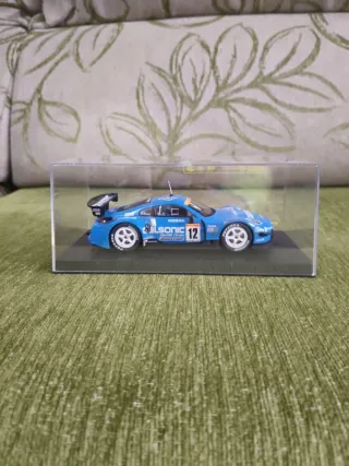 Coche Scalextric Calsonic Impul Z 2004