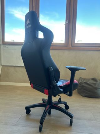 Silla Gaming Corsair Cuero Negra/Roja
