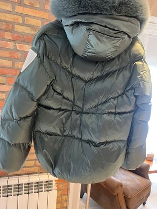 Plumas floclo verde talla 42, puesto 2 veces