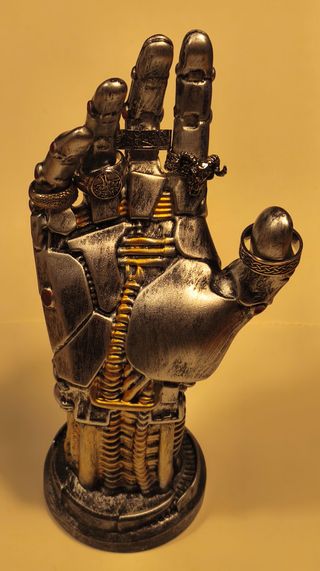 Mano Robótica con 5 Anillos Acero