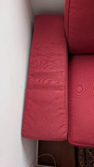 Sofá 3 plazas y reposapiés Kivik rojo