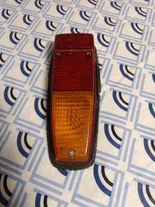 Faro Trasero izquierdo Renault 8 Original