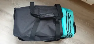 Bolsa Adidas Real Madrid Negra y Turquesa