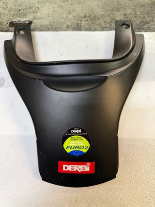 Tapa Trasera Scooter Derbi Predator