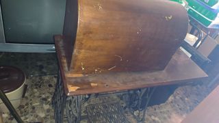 Máquina de coser Singer antigua