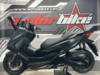 Honda Forza 125 Negra