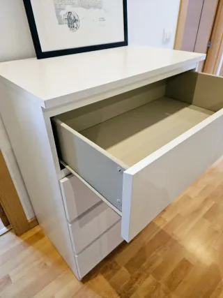 Cómoda 4 cajones IKEA MALM blanca 80x100 cm