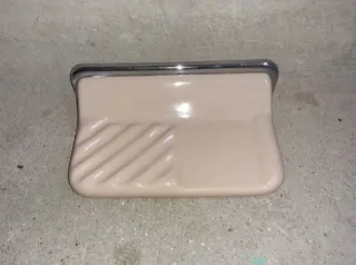 Jabonera antigua cerámica y metal buen estado.ver