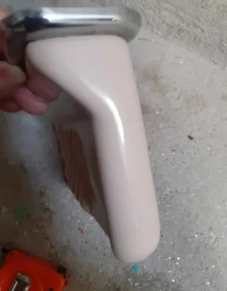 Jabonera antigua cerámica y metal buen estado.ver