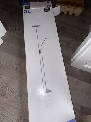 Lámpara de pie LED RL