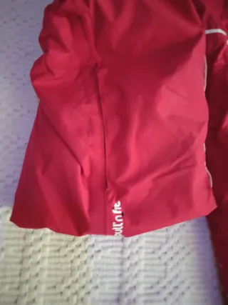 Traje entero de nieve con capucha integrada 4 años