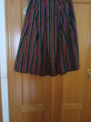 Falda huertana de rayas cintura 77 y largo 85  tab