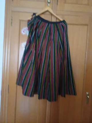 Falda huertana de rayas cintura 77 y largo 85  tab