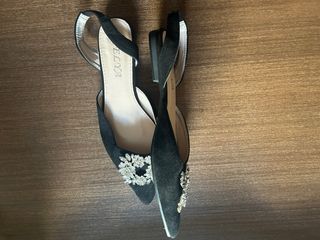 Zapatos ELYA Negros con Pedrería Talla 37