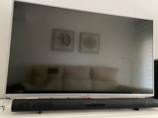 Televisor LG 50 Negro y Plata