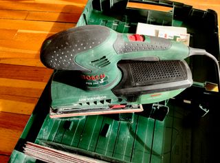 Lijadora Bosch PSS 250 AE Electrónica