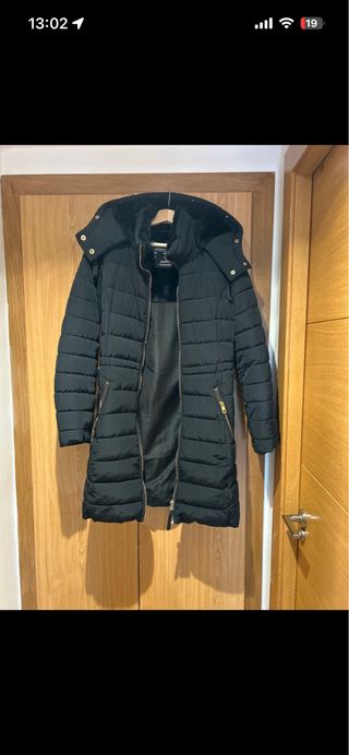 Abrigo acolchado negro