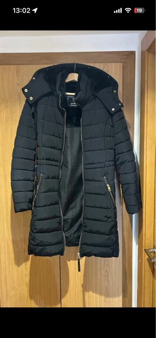 Abrigo acolchado negro